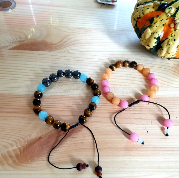 Custom adjustable gemstone bracelet from Rishikesh - Picture 2 of 4